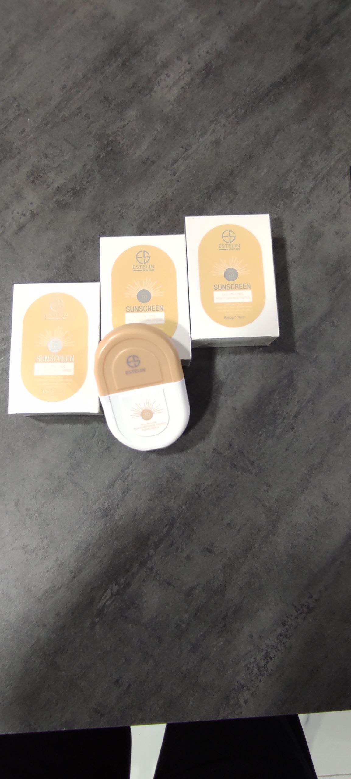 ضدآفتاب رنگی تینتی50گرمی استلین